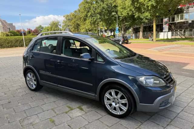Volkswagen Golf Plus (2008) thumbnail 3