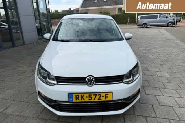 Volkswagen Polo (2017) thumbnail 2