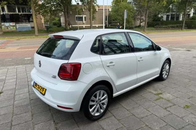 Volkswagen Polo (2017) thumbnail 5