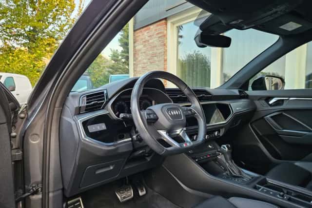 Audi Q3 (2020) thumbnail 2