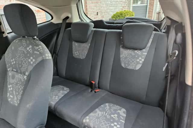 Ford Ka (2011) thumbnail 4
