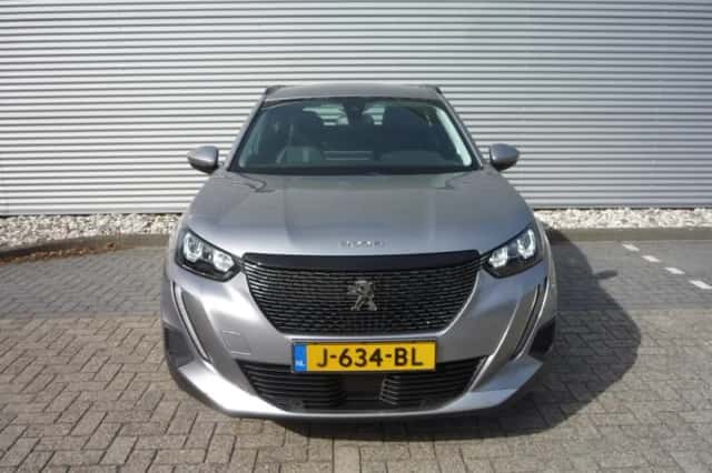 Peugeot 2008 (2020) thumbnail 3