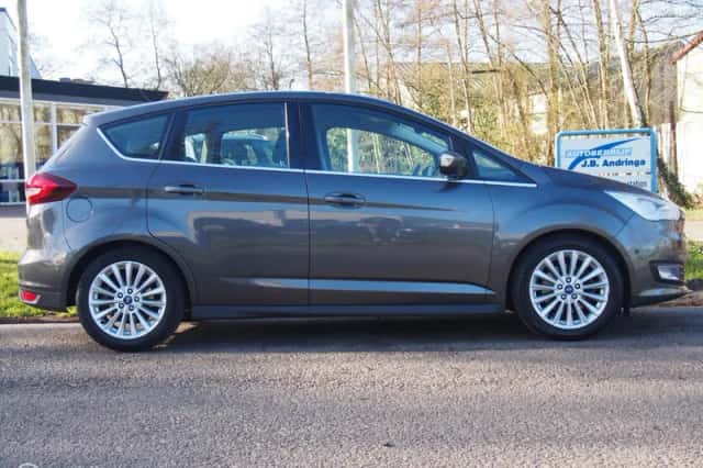 Ford C-Max (2016) thumbnail 2