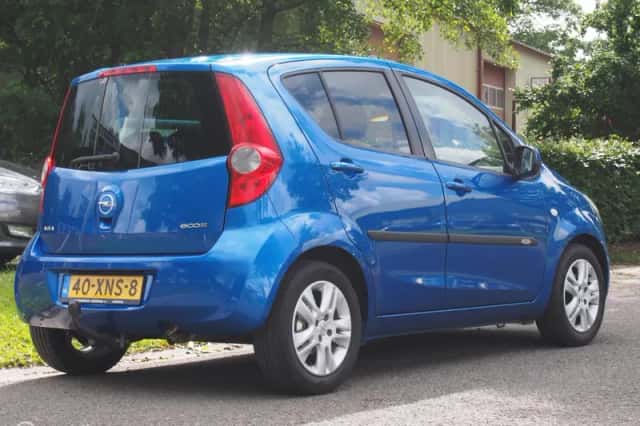 Opel Agila (2012) thumbnail 3