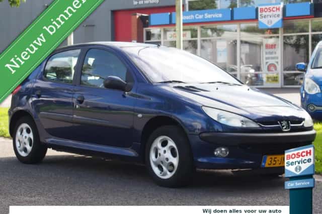 Peugeot 206 (2002) thumbnail 1