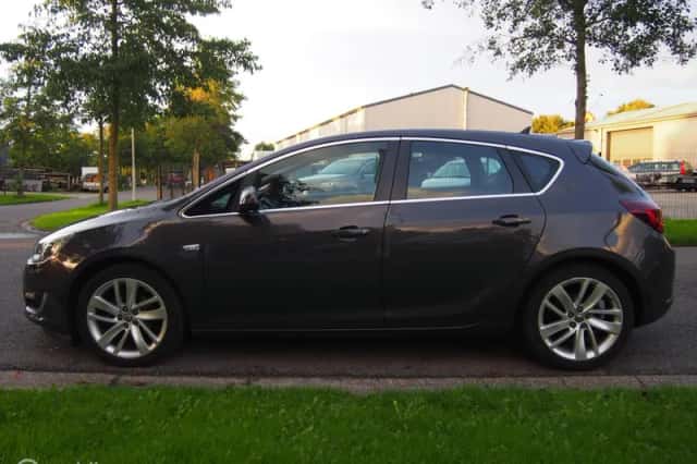 Opel Astra (2015) thumbnail 6