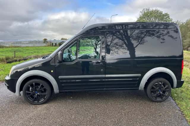 Ford Transit Connect (2012) thumbnail 3
