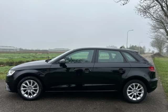 Audi A3 (2015) thumbnail 4