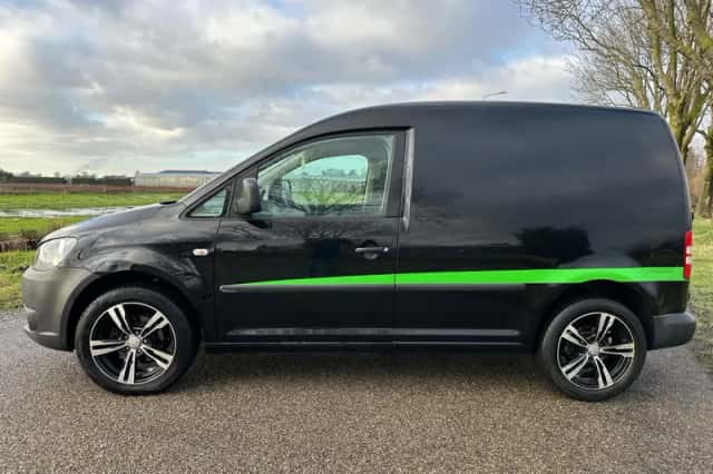 Volkswagen Caddy (2011) thumbnail 3