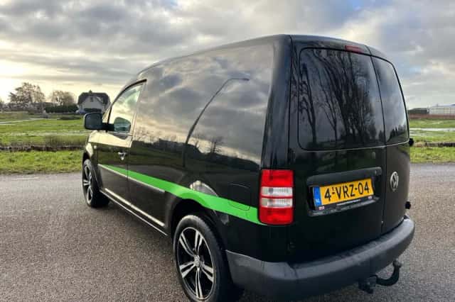 Volkswagen Caddy (2011) thumbnail 4