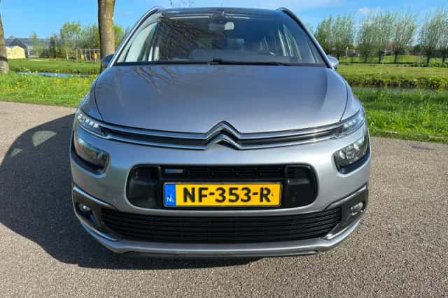 Citroën Grand C4 Picasso (2017) thumbnail 2