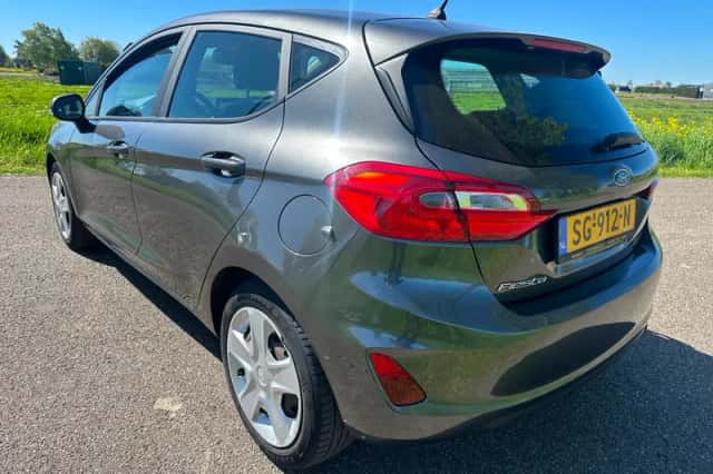 Ford Fiesta (2018) thumbnail 4
