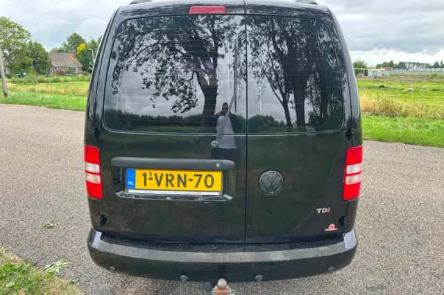 Volkswagen Caddy (2011) thumbnail 6