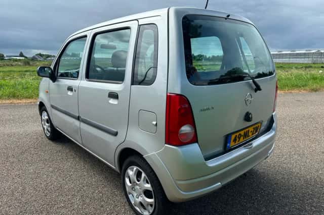 Opel Agila (2003) thumbnail 5