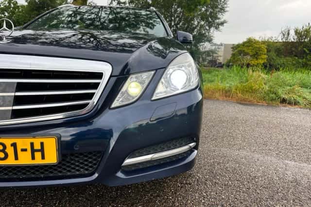Mercedes-Benz E-Klasse (2012) thumbnail 3