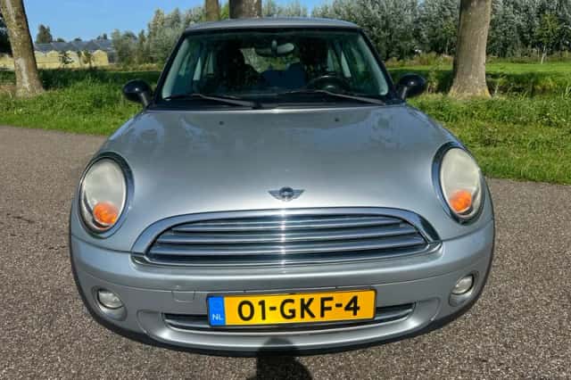 MINI One (2008) thumbnail 2