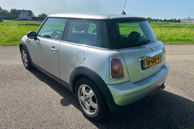 MINI One (2008) thumbnail 5