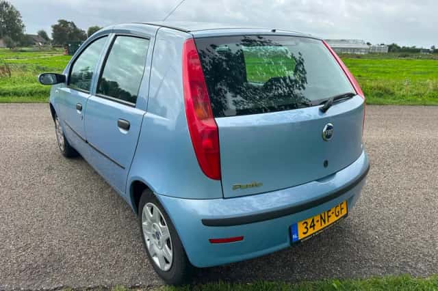 Fiat Punto (2003) thumbnail 4