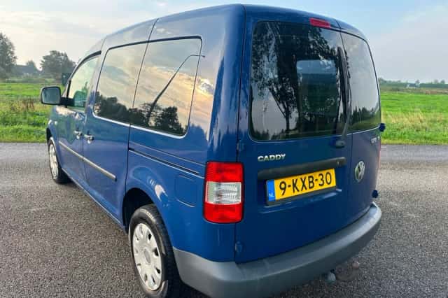 Volkswagen Caddy (2008) thumbnail 5