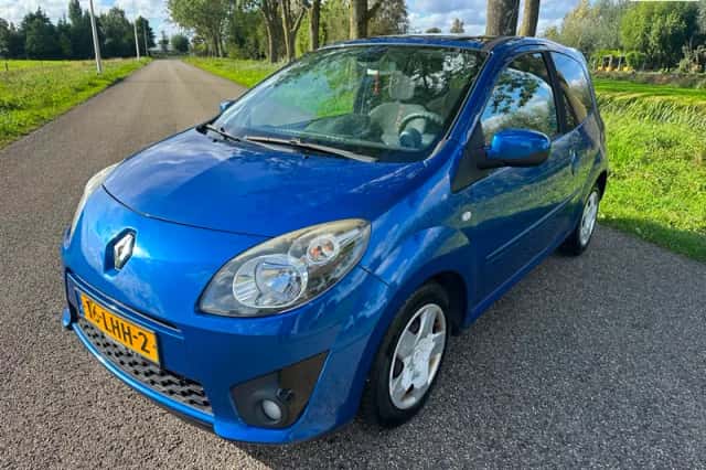Renault Twingo (2010) thumbnail 1