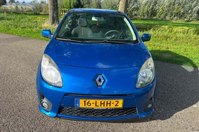 Renault Twingo (2010) thumbnail 2