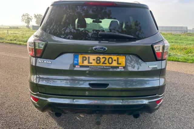 Ford Kuga (2017) thumbnail 6