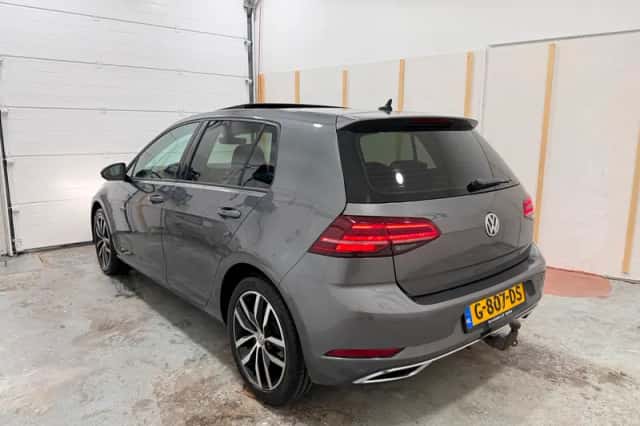 Volkswagen Golf (2018) thumbnail 5
