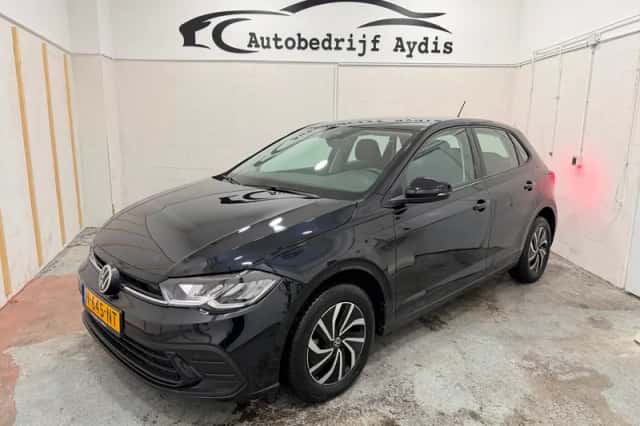Volkswagen Polo (2021) thumbnail 1