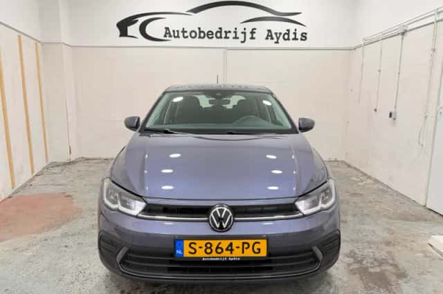Volkswagen Polo (2023) thumbnail 2