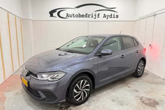 Volkswagen Polo (2021) thumbnail 1