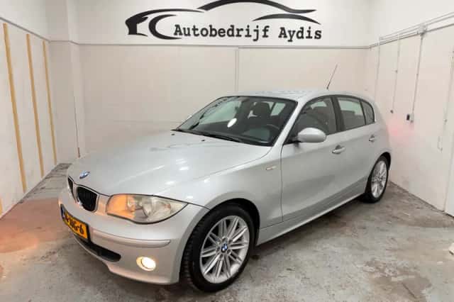 BMW 1-Serie (2006) thumbnail 1