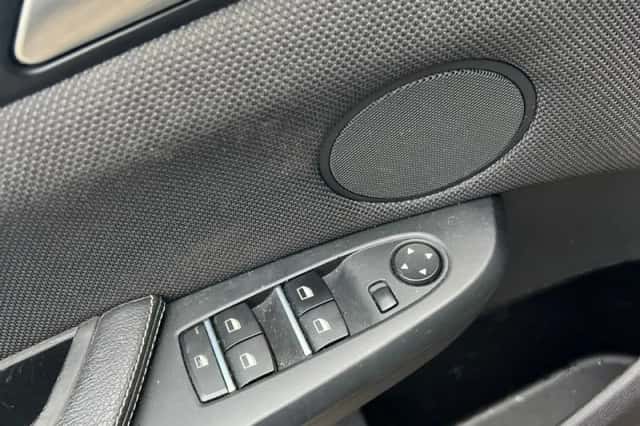 BMW X3 (2011) thumbnail 6