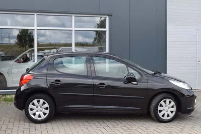 Peugeot 207 (2009) thumbnail 6