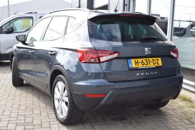 SEAT Arona (2020) thumbnail 3