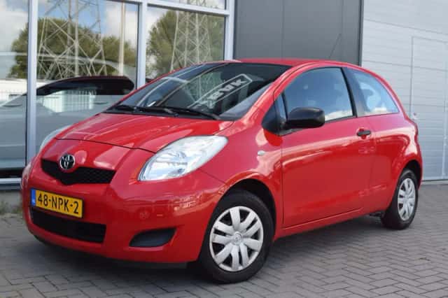 Toyota Yaris (2010) thumbnail 1