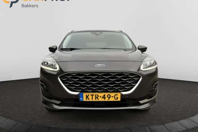 Ford Kuga (2022) thumbnail 3