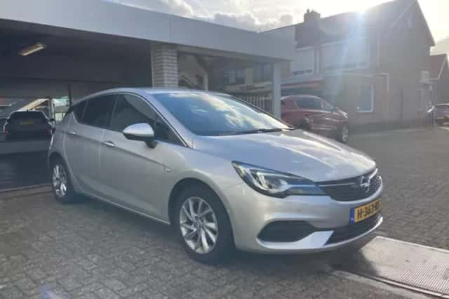 Opel Astra (2020) thumbnail 4