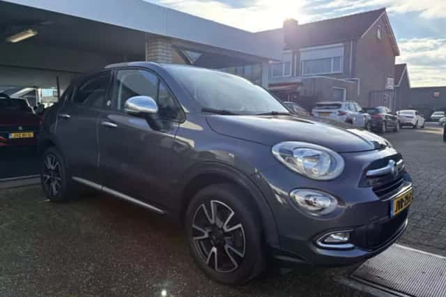 Fiat 500X (2018) thumbnail 4