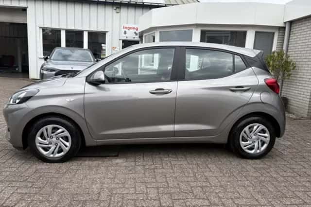 Hyundai i10 (2021) thumbnail 4