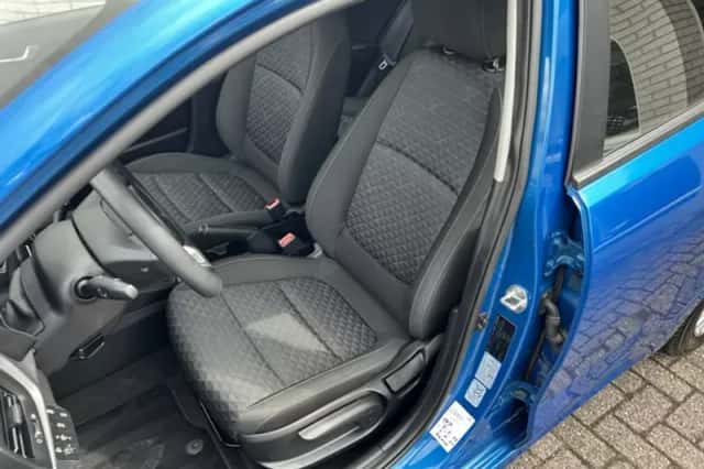 Kia Rio (2021) thumbnail 6