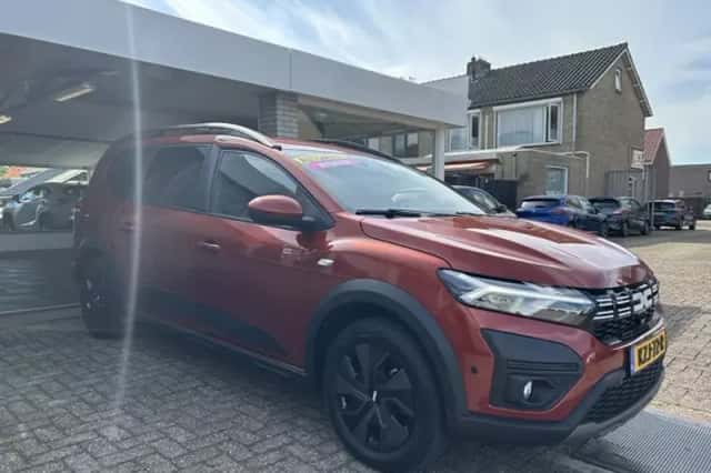 Dacia Jogger (2024) thumbnail 4