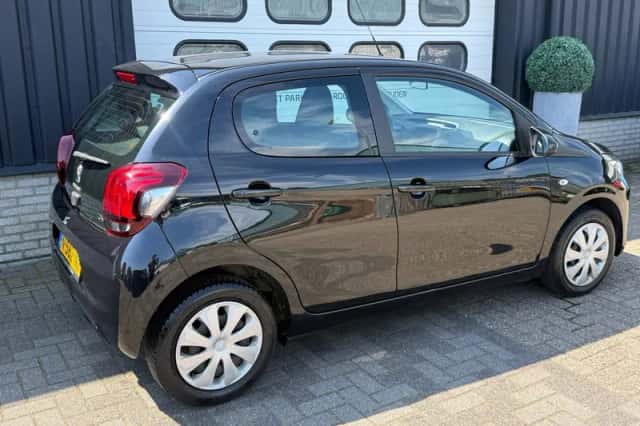 Peugeot 108 (2022) thumbnail 3