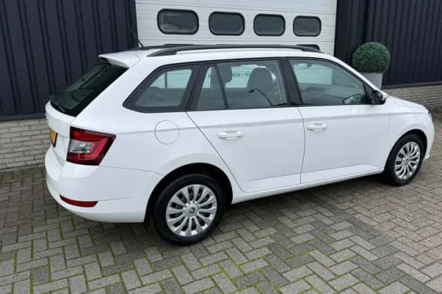 Škoda Fabia (2022) thumbnail 5