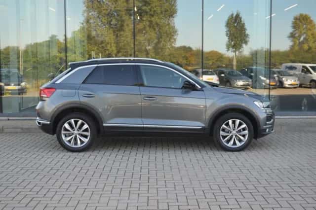 Volkswagen T-Roc (2019) thumbnail 5