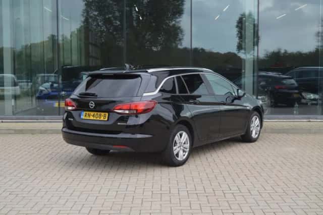 Opel Astra (2018) thumbnail 4
