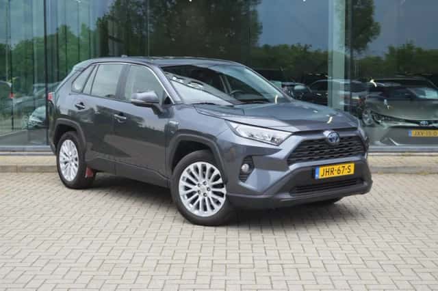 Toyota RAV4 (2021) thumbnail 6