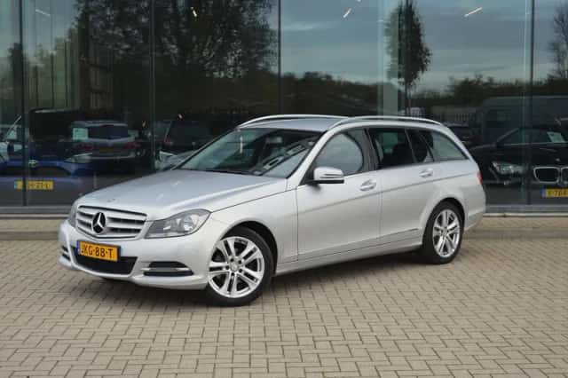 Mercedes-Benz C-Klasse (2012) thumbnail 1