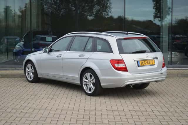 Mercedes-Benz C-Klasse (2012) thumbnail 3