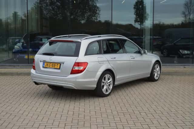 Mercedes-Benz C-Klasse (2012) thumbnail 4