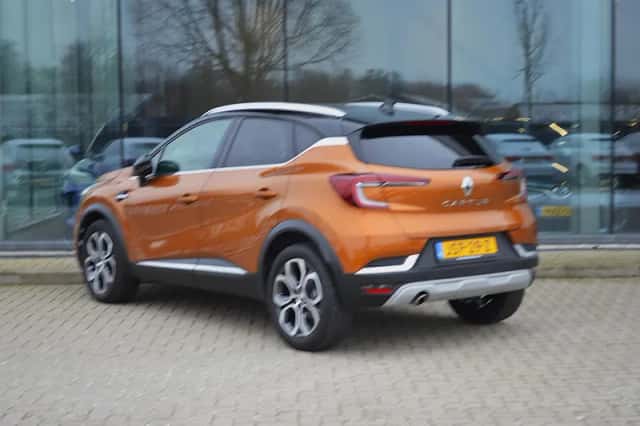 Renault Captur (2020) thumbnail 3